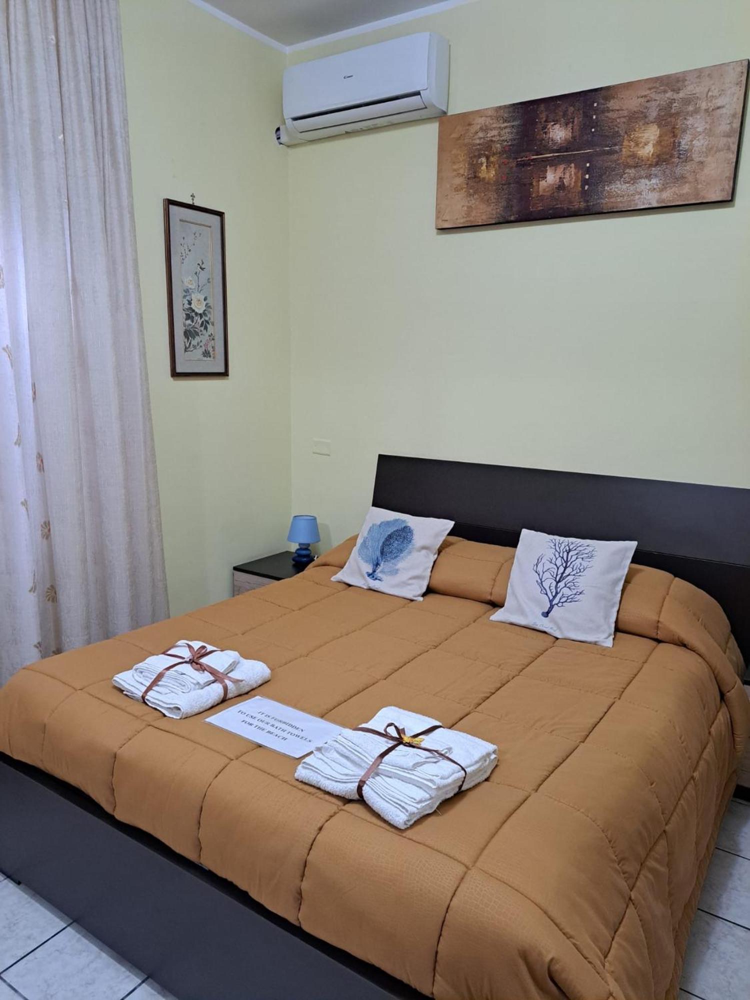 Apartment Holidays At The Dock - Airport